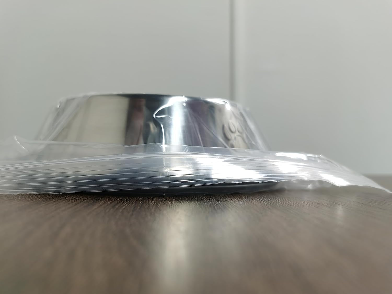 2 Stainless Steel Dog Bowls, Dog Feeding Dishes, Doggie Plate Food Bowls with Rubber Base, Small and Medium Pet Feeder for Food and Water (M-16.6Oz)