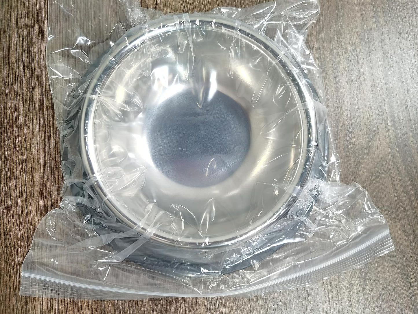 2 Stainless Steel Dog Bowls, Dog Feeding Dishes, Doggie Plate Food Bowls with Rubber Base, Small and Medium Pet Feeder for Food and Water (M-16.6Oz)